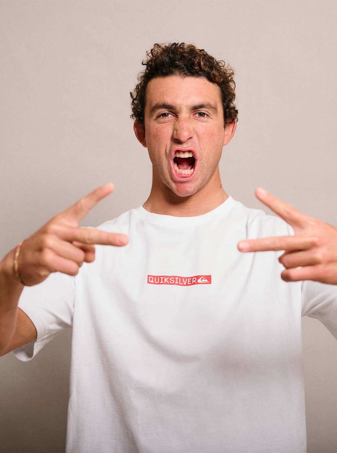 eqyzt08207_quiksilver,l_wbb0_frt1