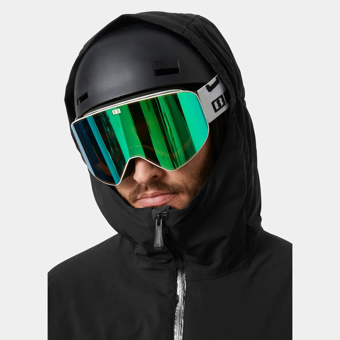 65871_990-2-feature1